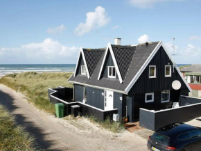  Luxurious Holiday Home in Blokhus with North Sea view  Блокхус